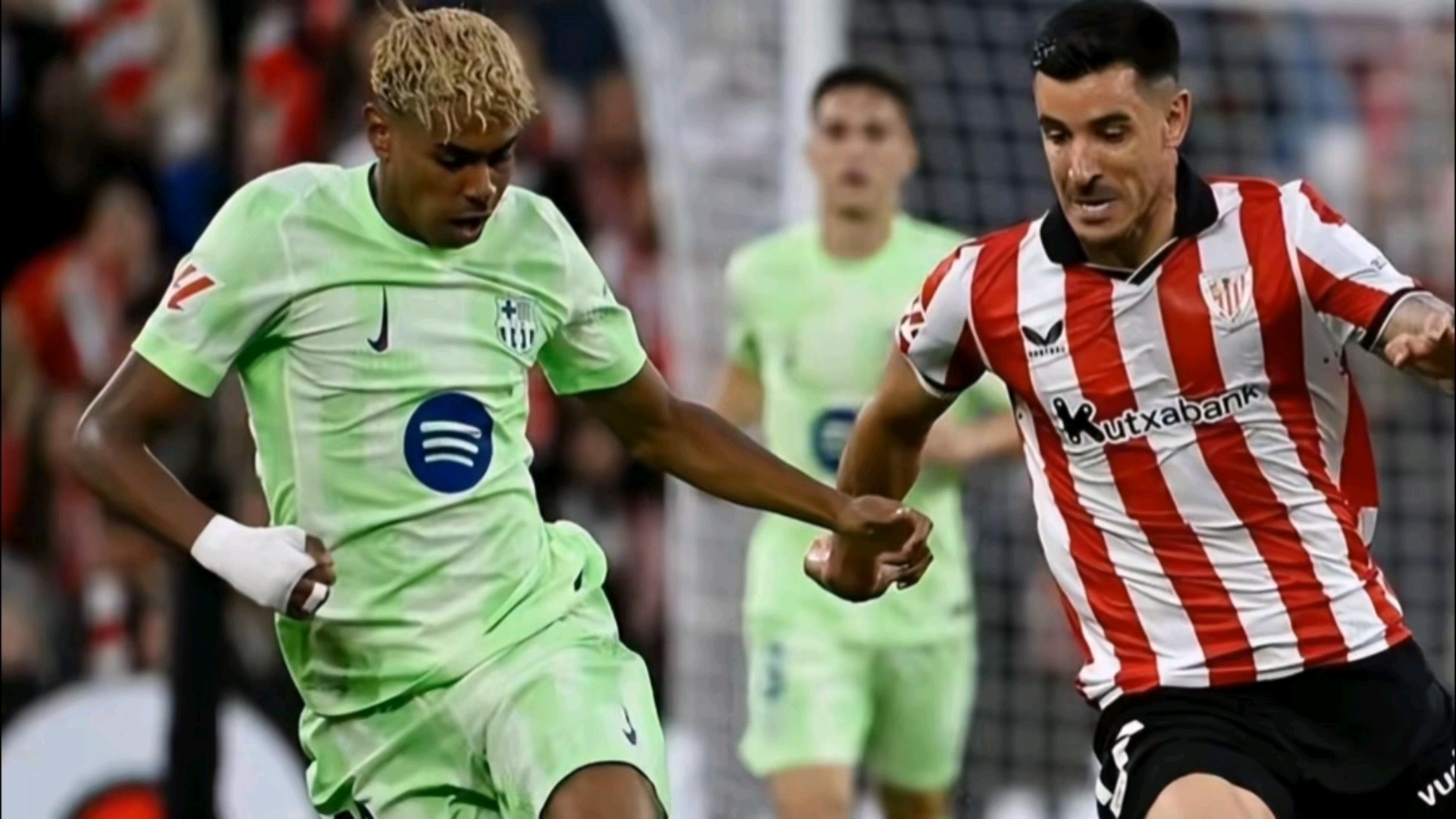 比赛规则变更首场状态出色，巴塞罗那观众沸腾！，莱万多夫斯基重返赛场全场沸腾不已的简单介绍