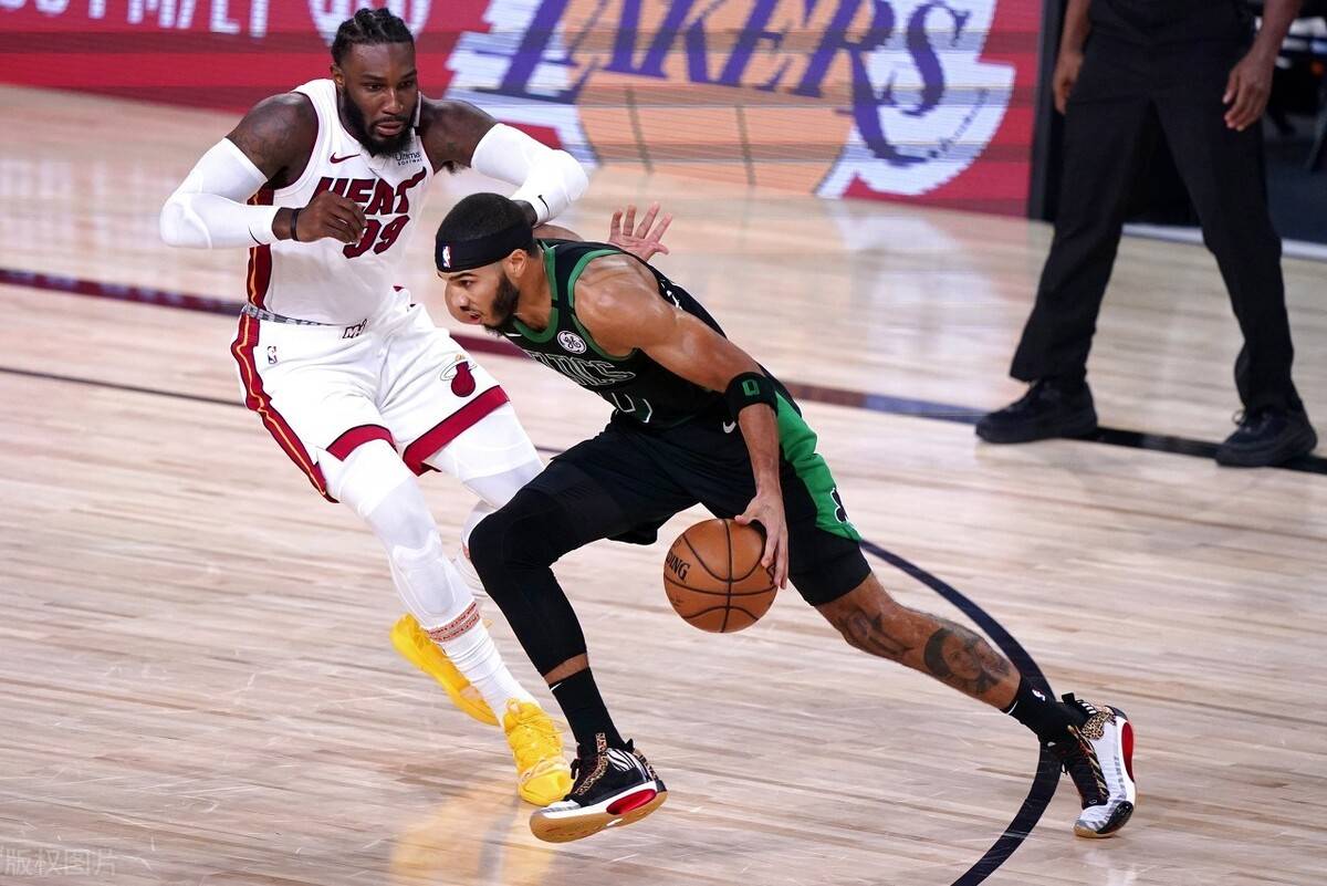 曼联转会期手感冰凉内马尔与60激战TL分钟，这操作让人直呼：辽宁本钢围绕欧冠更衣室发声